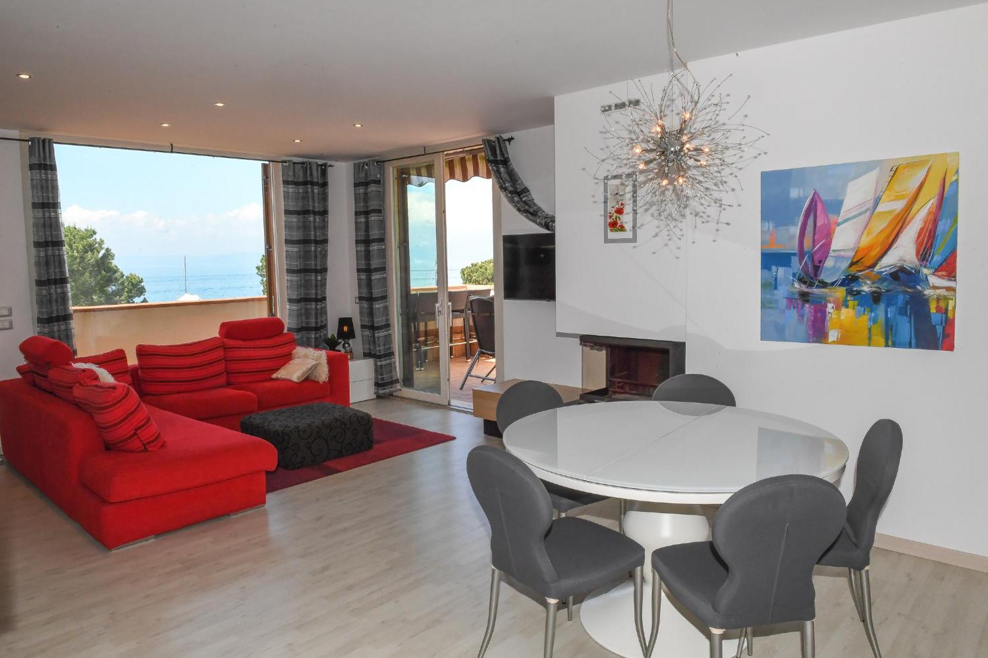 Favola Bella The Panoramic Penthouse Apartment Bardolino Exterior photo